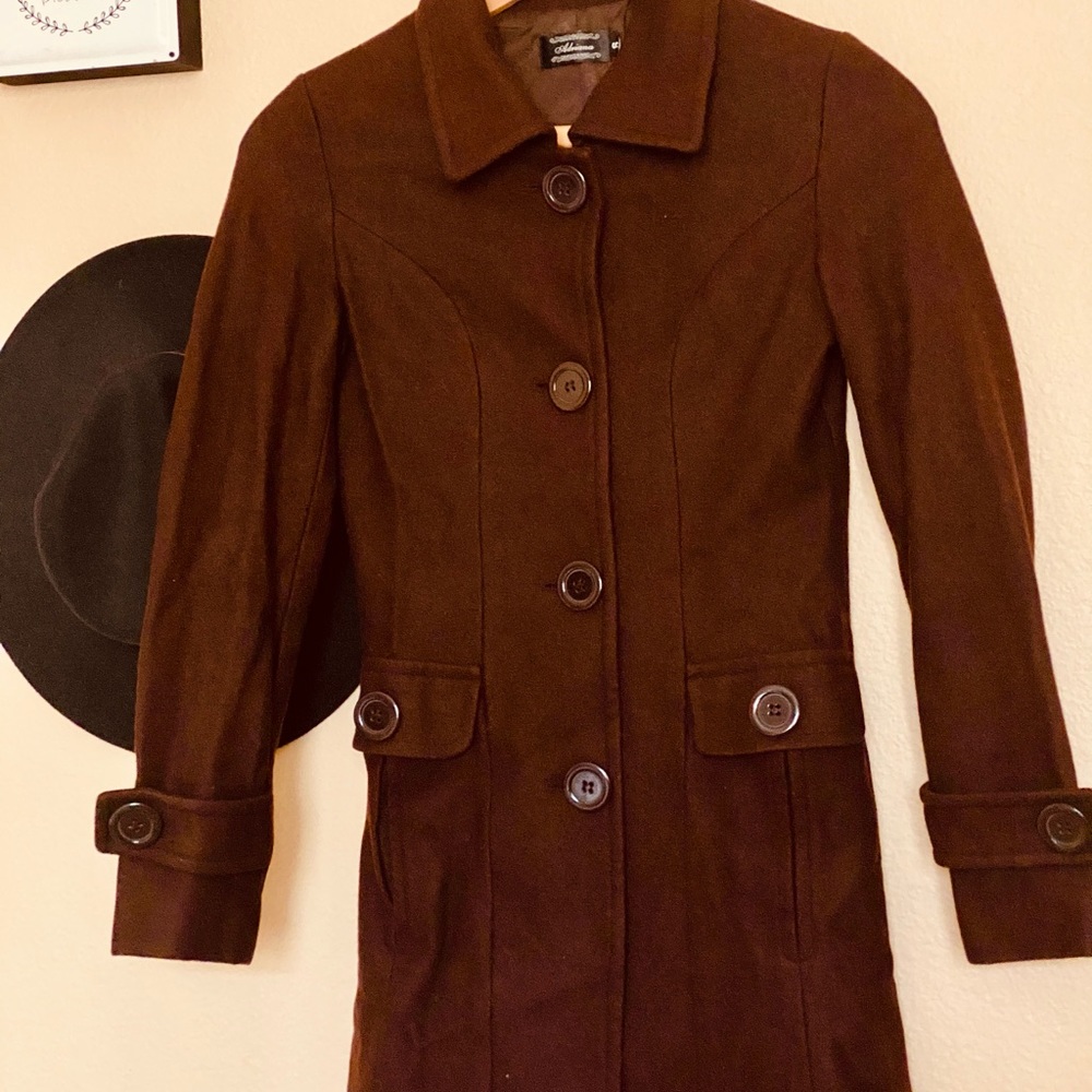 Nice brown coat.